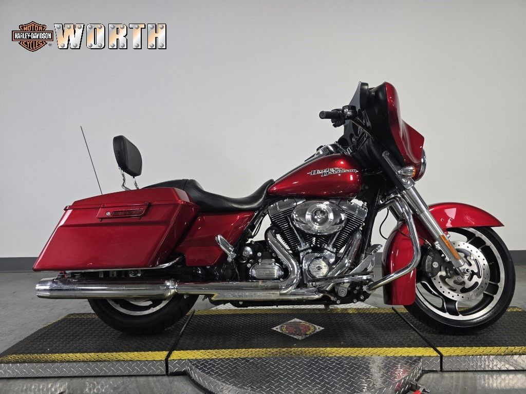 Street Glide®