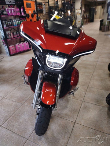 Street Glide® Ultra