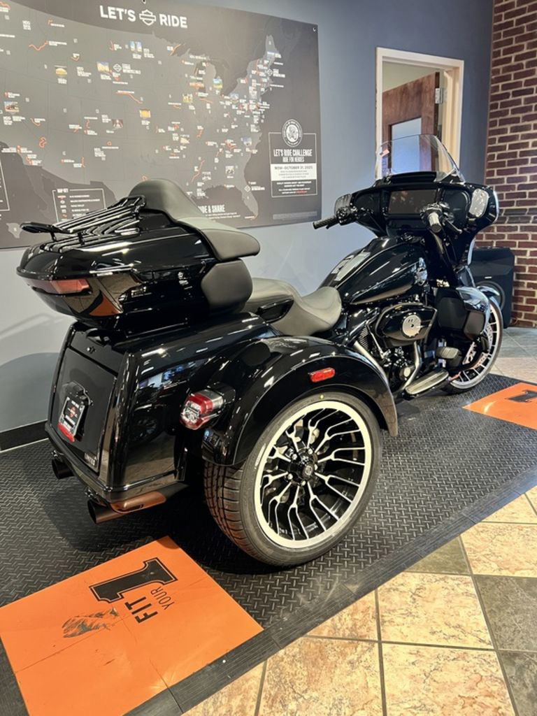 Street Glide® 3 Limited