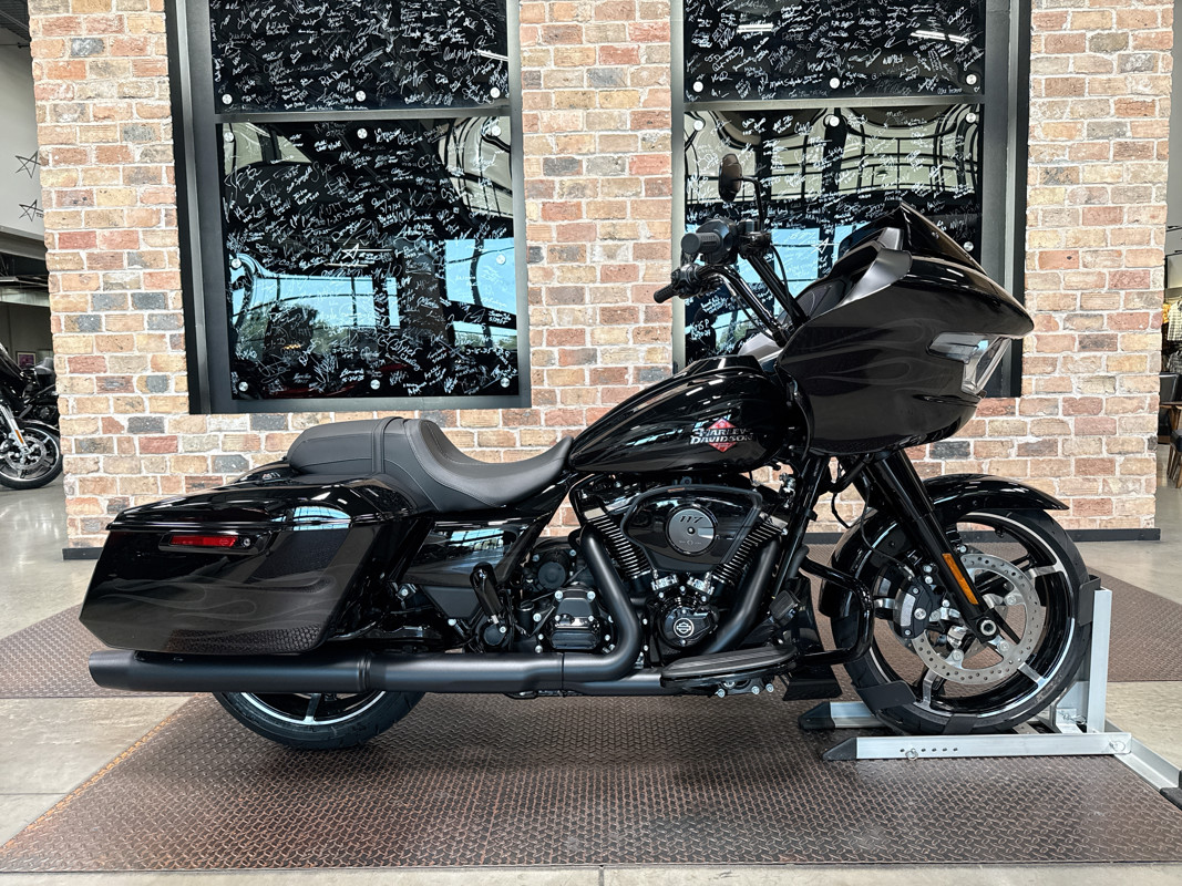 Road Glide®
