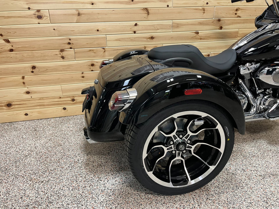 Road Glide® 3
