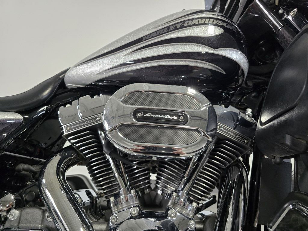 CVO® Street Glide®