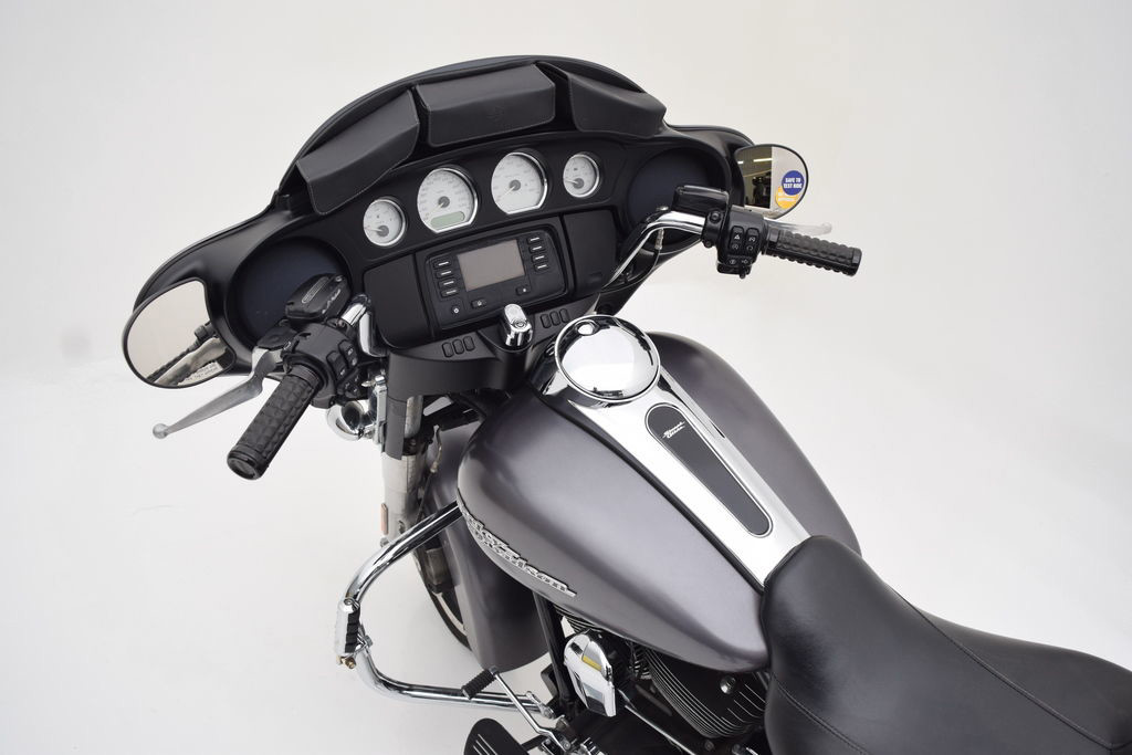 Street Glide®