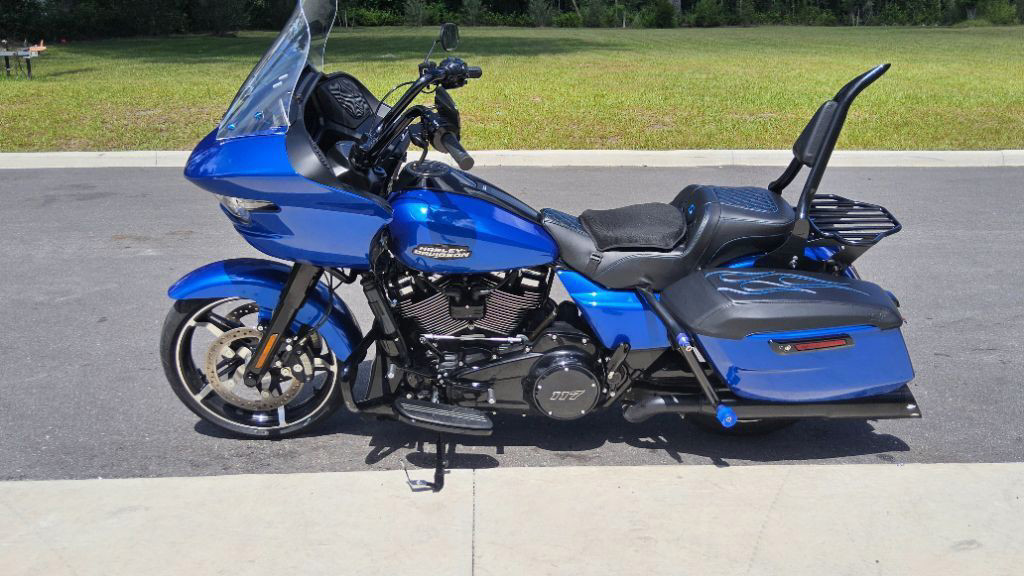 Road Glide®