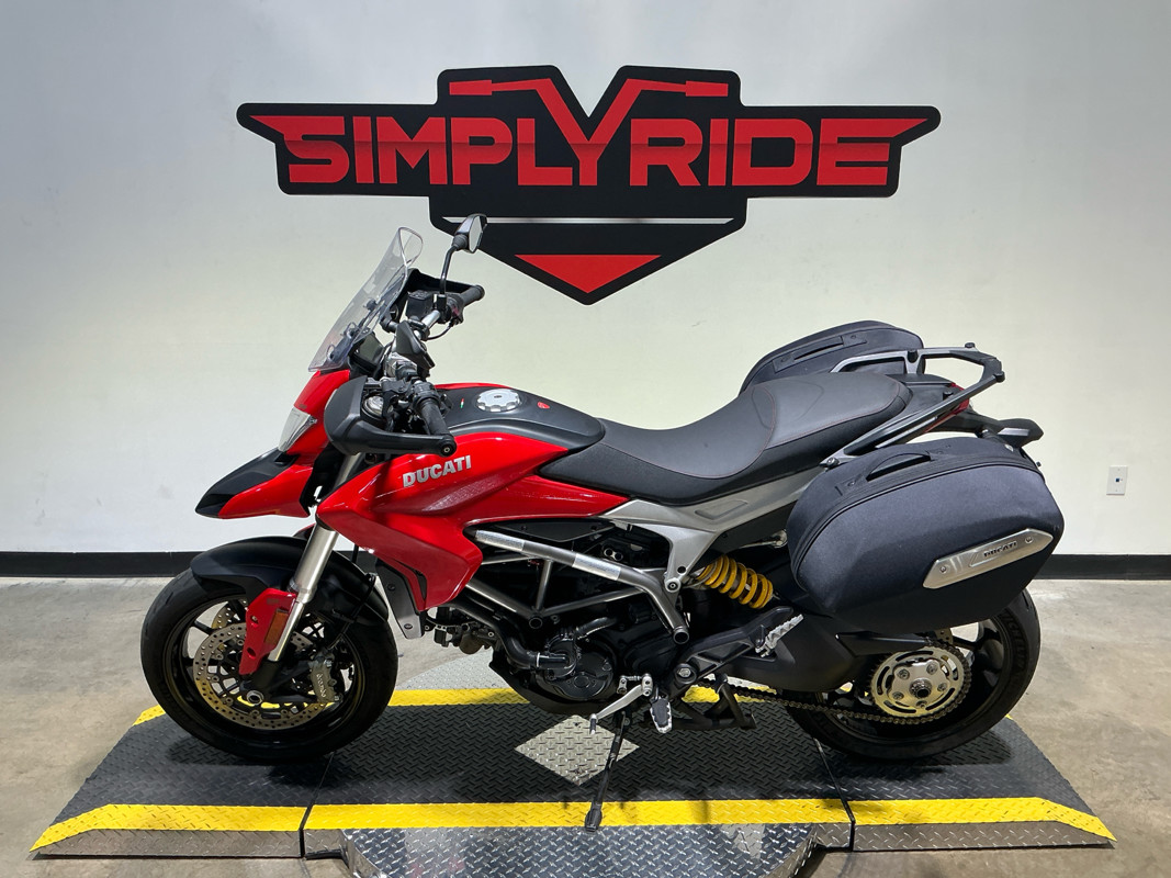 Hyperstrada