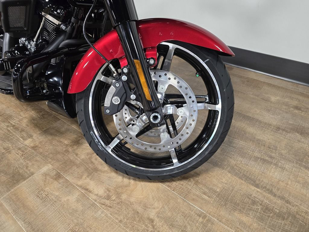 Road Glide®