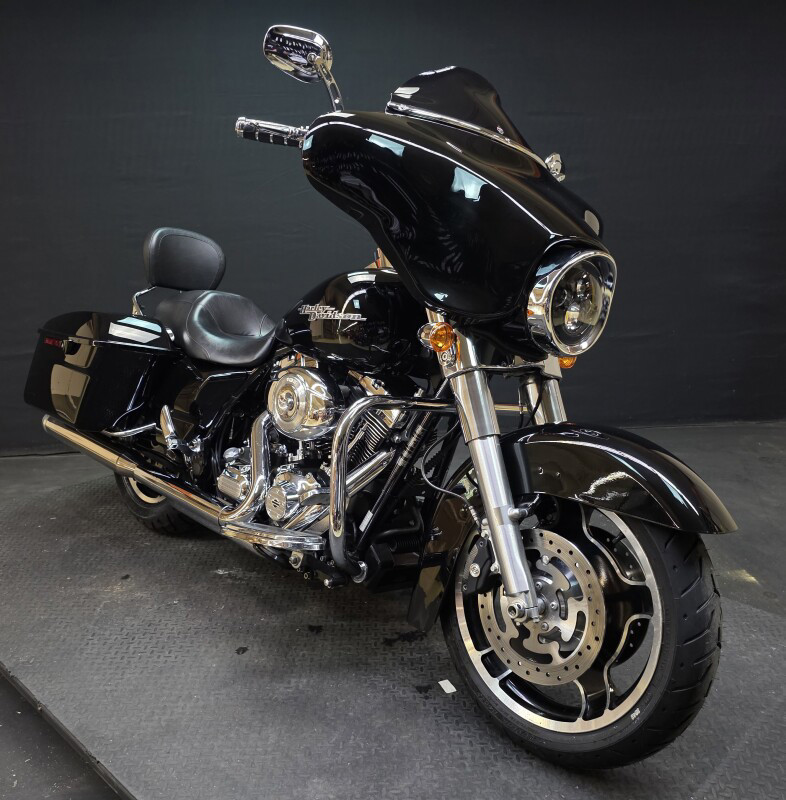 Street Glide®