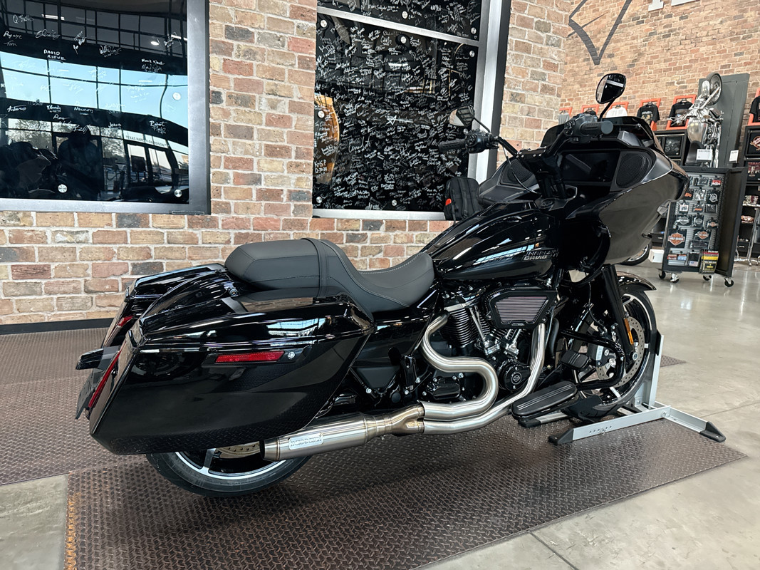 Road Glide®