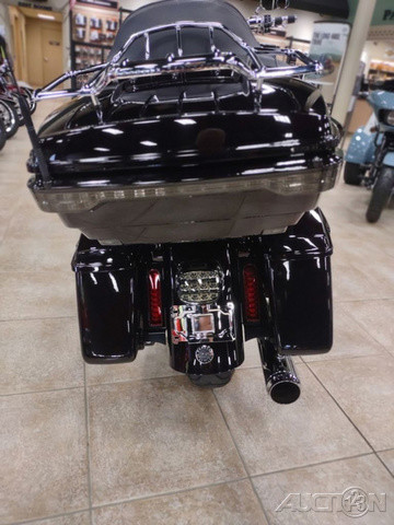 CVO® Road Glide® Limited Anniversary