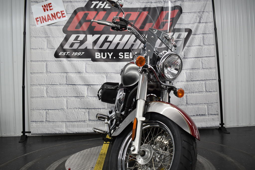 Vulcan 900 Classic LT	