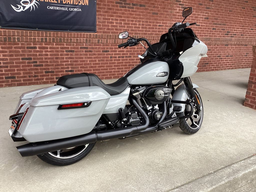 Road Glide®