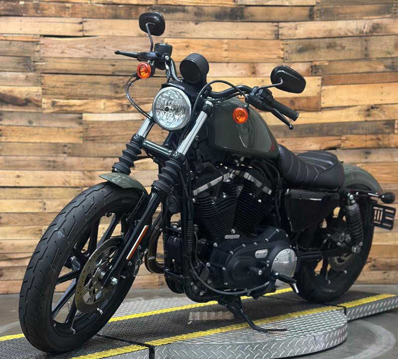 Iron 883®