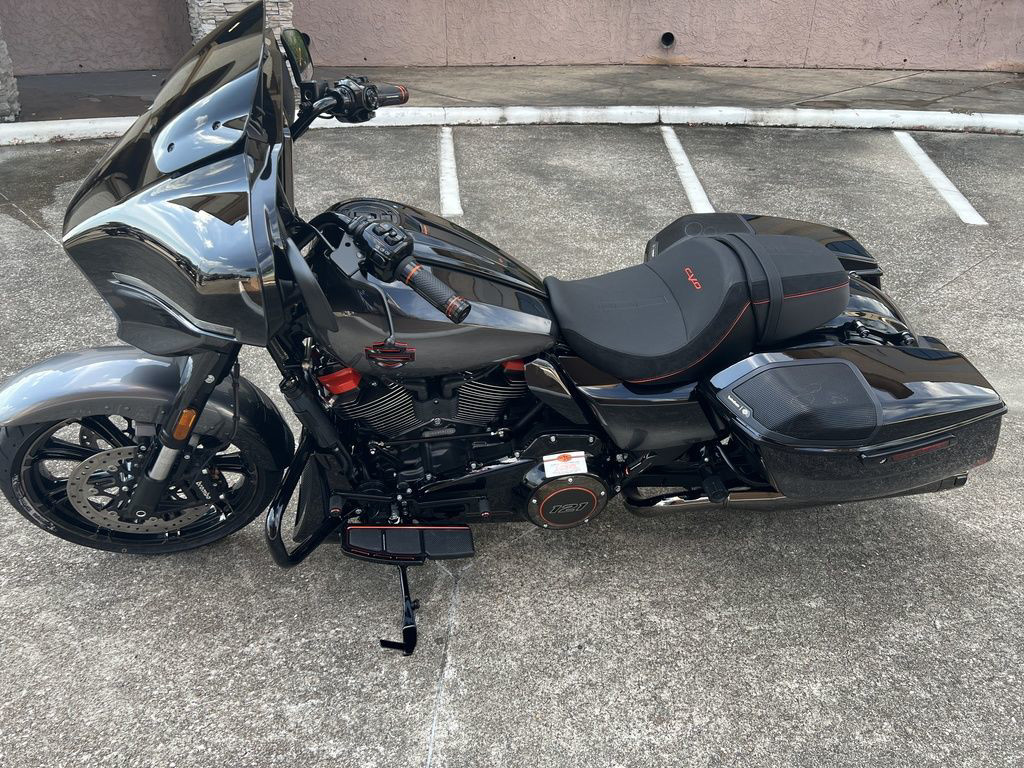 CVO® Street Glide®