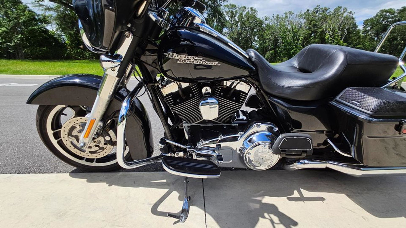 Street Glide®