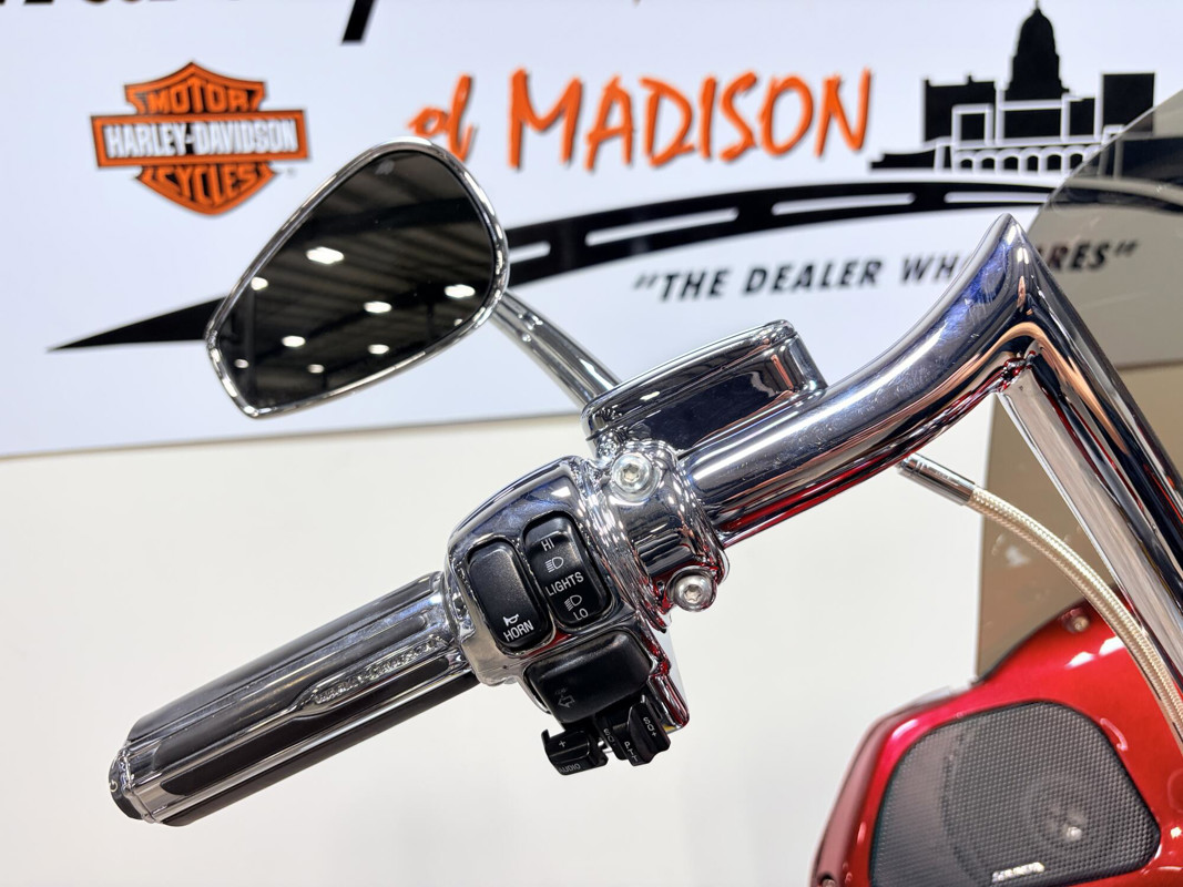 CVO™ Road Glide® Ultra