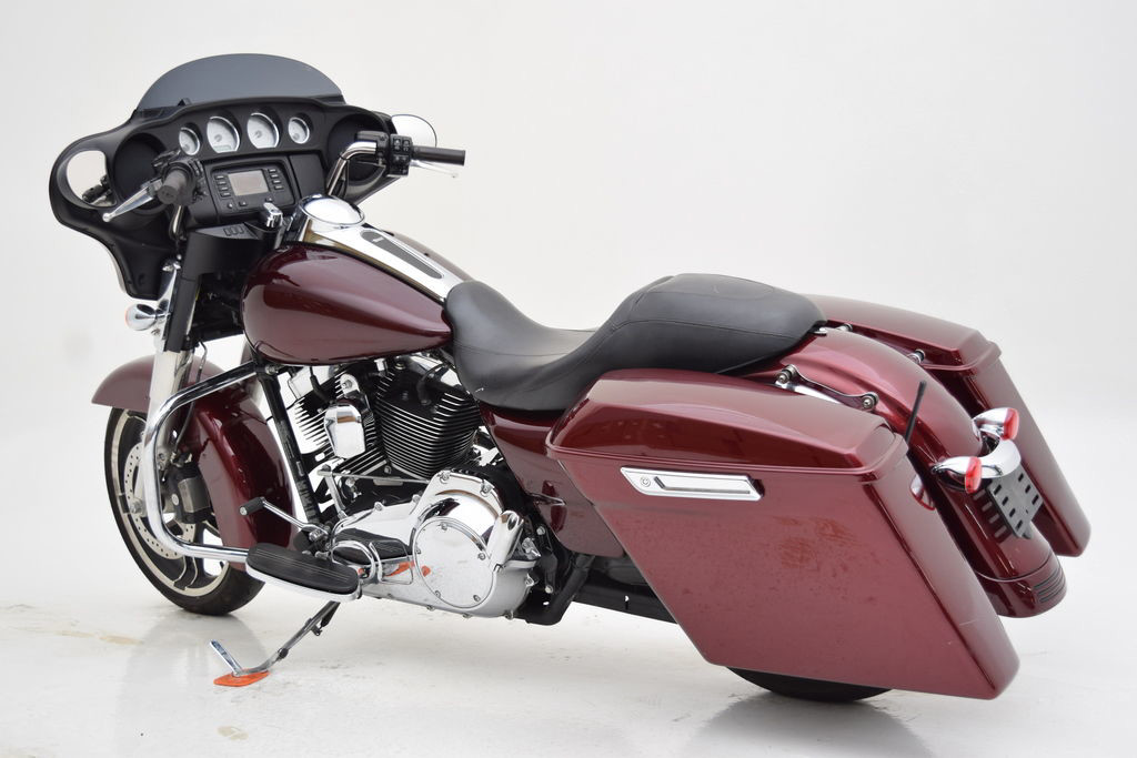 Street Glide®