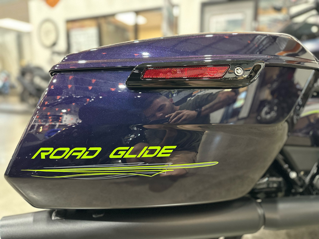 Road Glide®