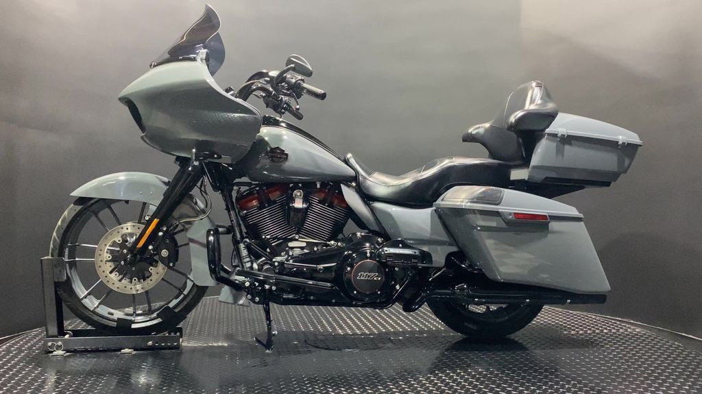 CVO® Road Glide®