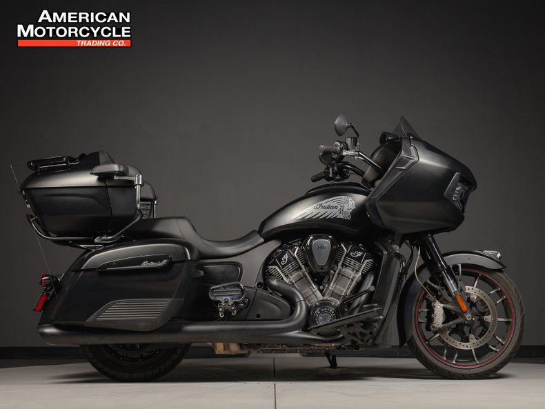 Challenger Dark Horse