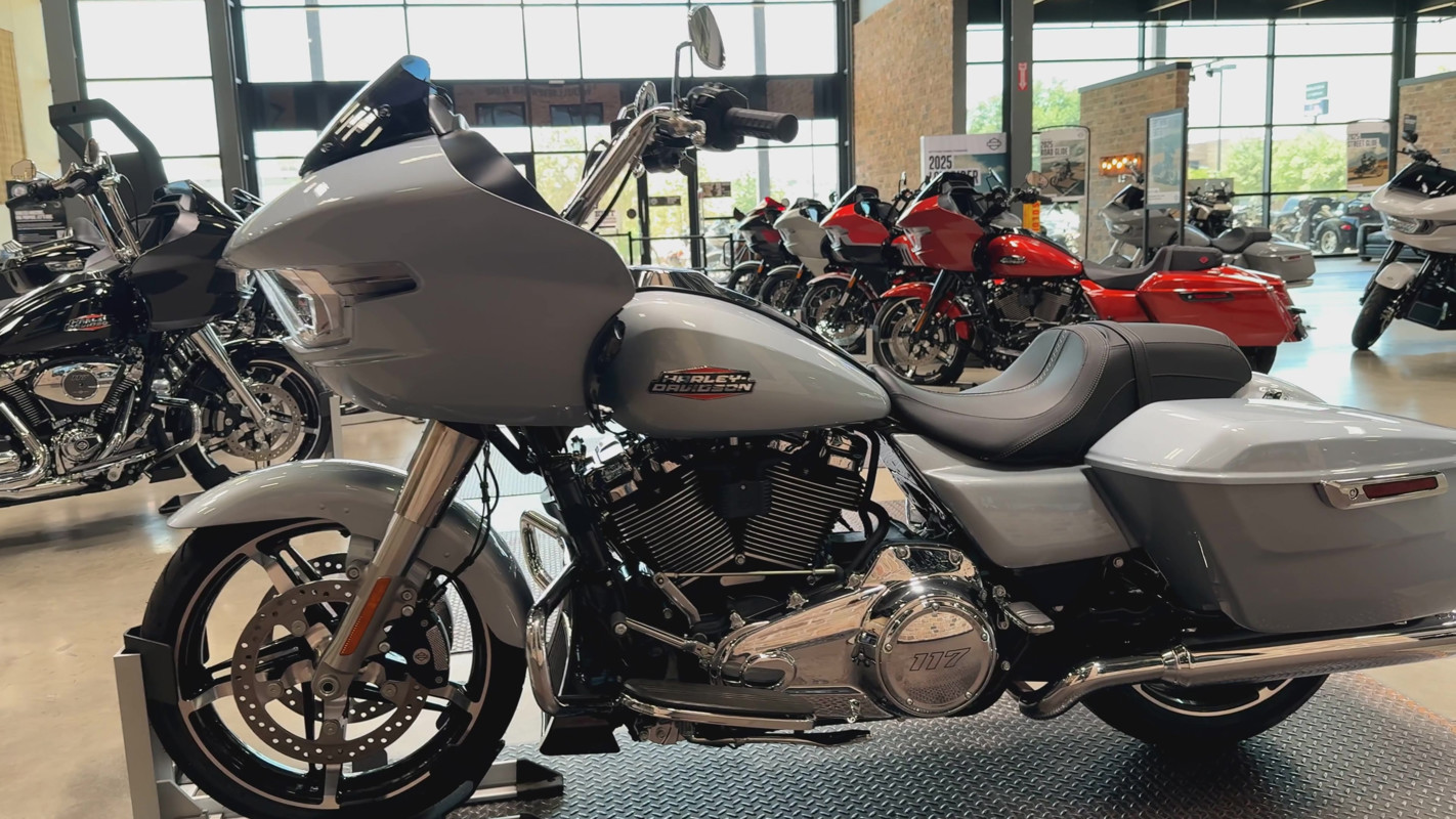 Road Glide®