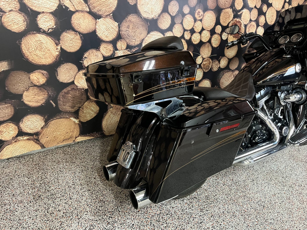 CVO® Road Glide® Custom