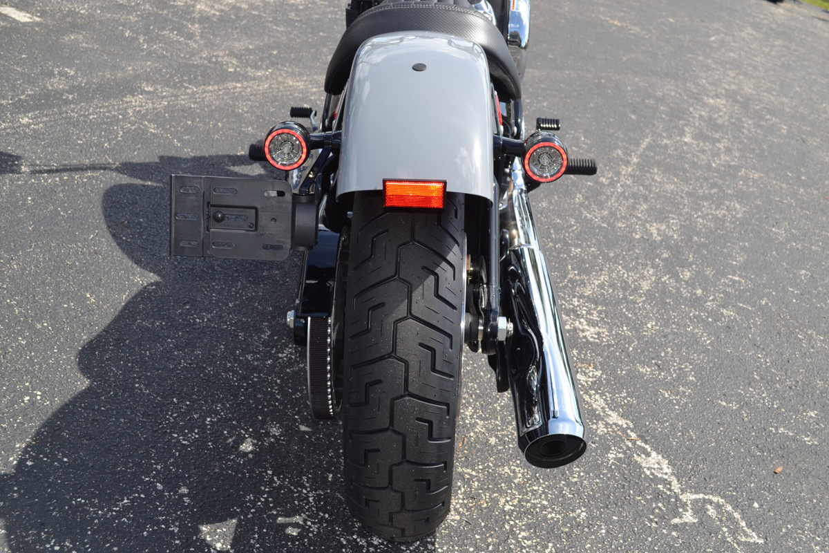 Street Bob®