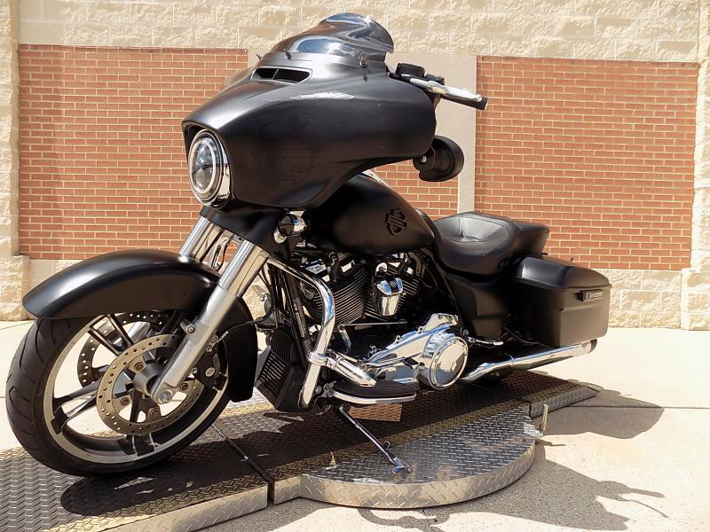 Street Glide® Special