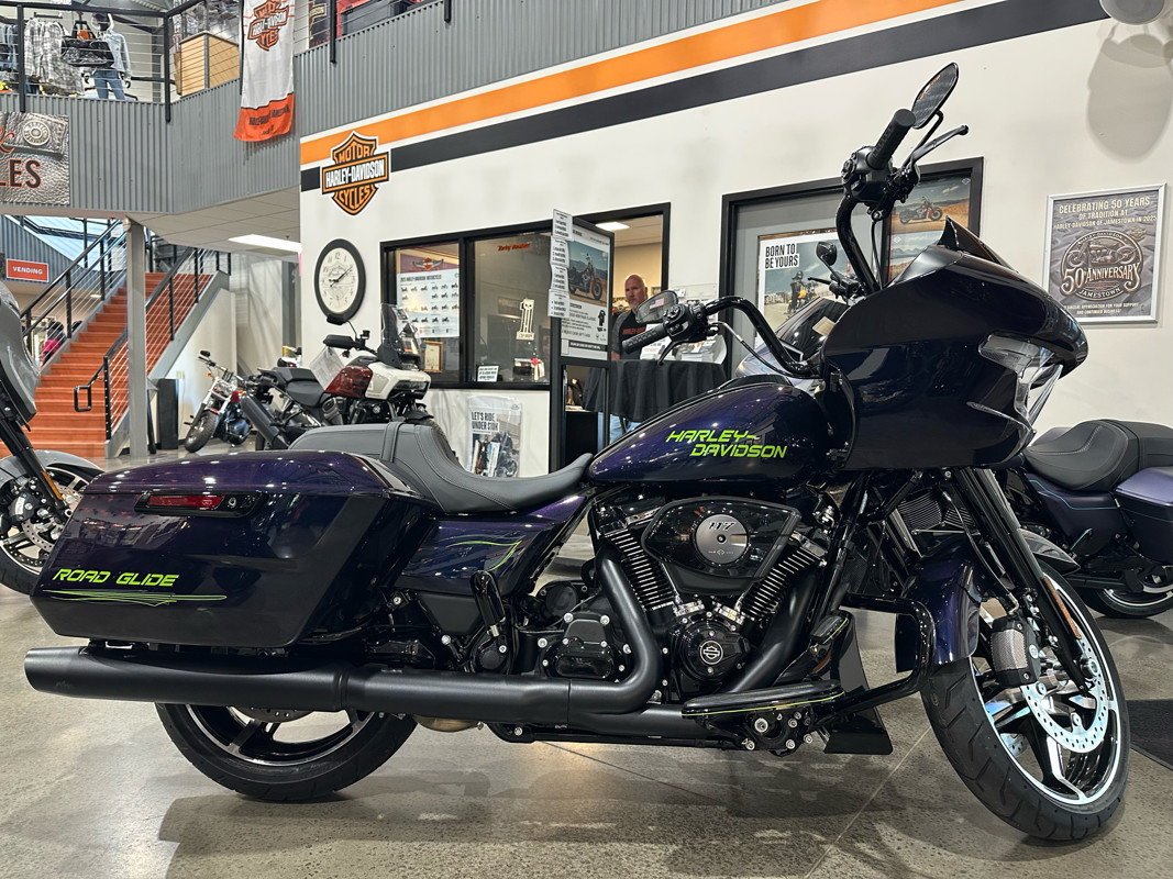 Road Glide®
