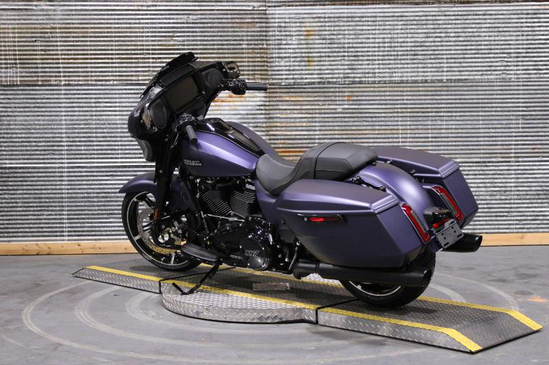 Street Glide®