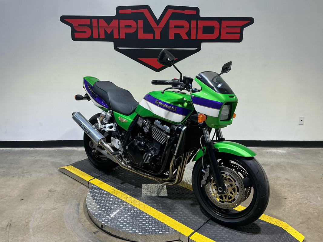ZRX1100