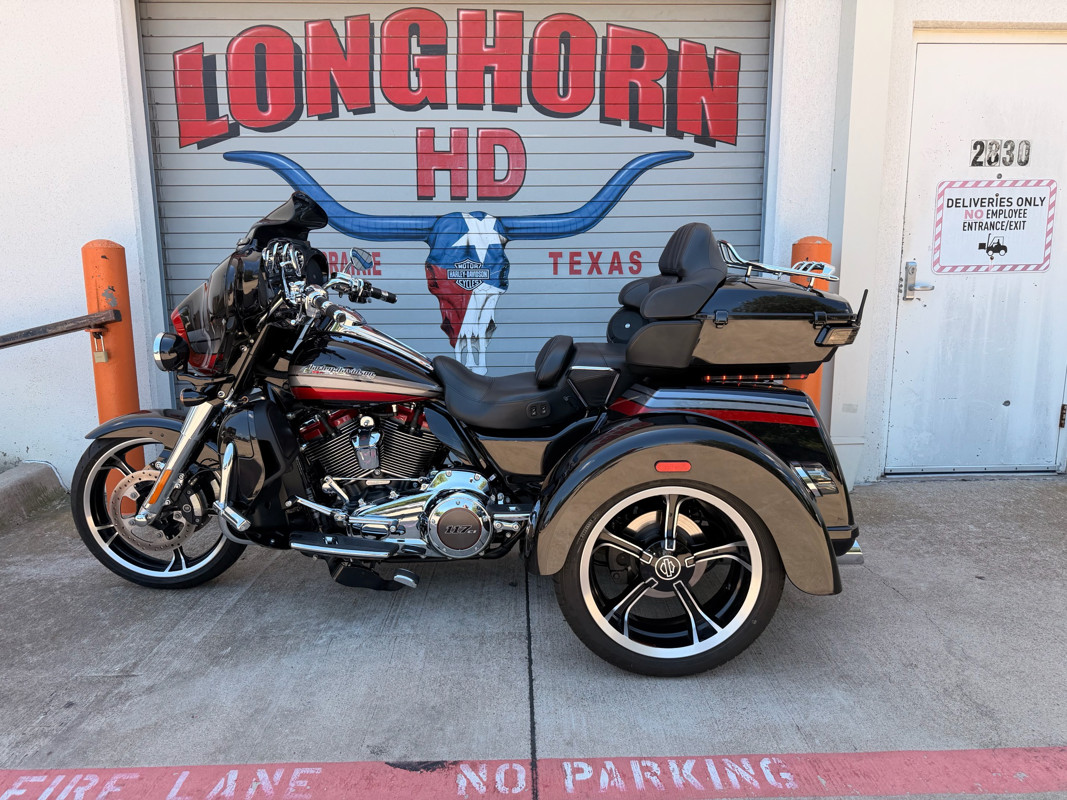 CVO Tri Glide® Ultra