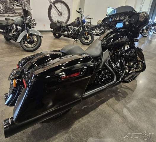 Street Glide® ST
