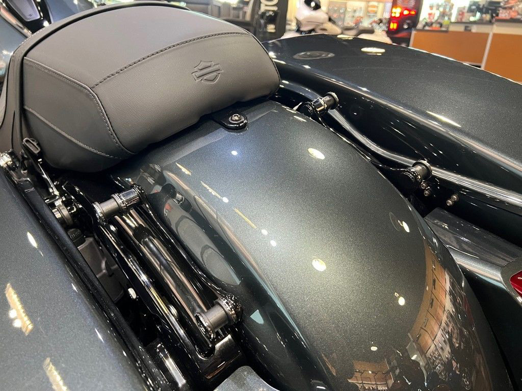 Street Glide®