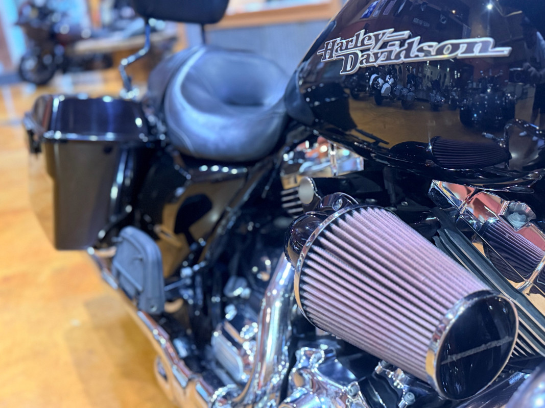 Street Glide®