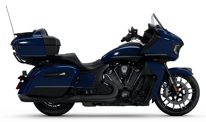 Pursuit Dark Horse 112