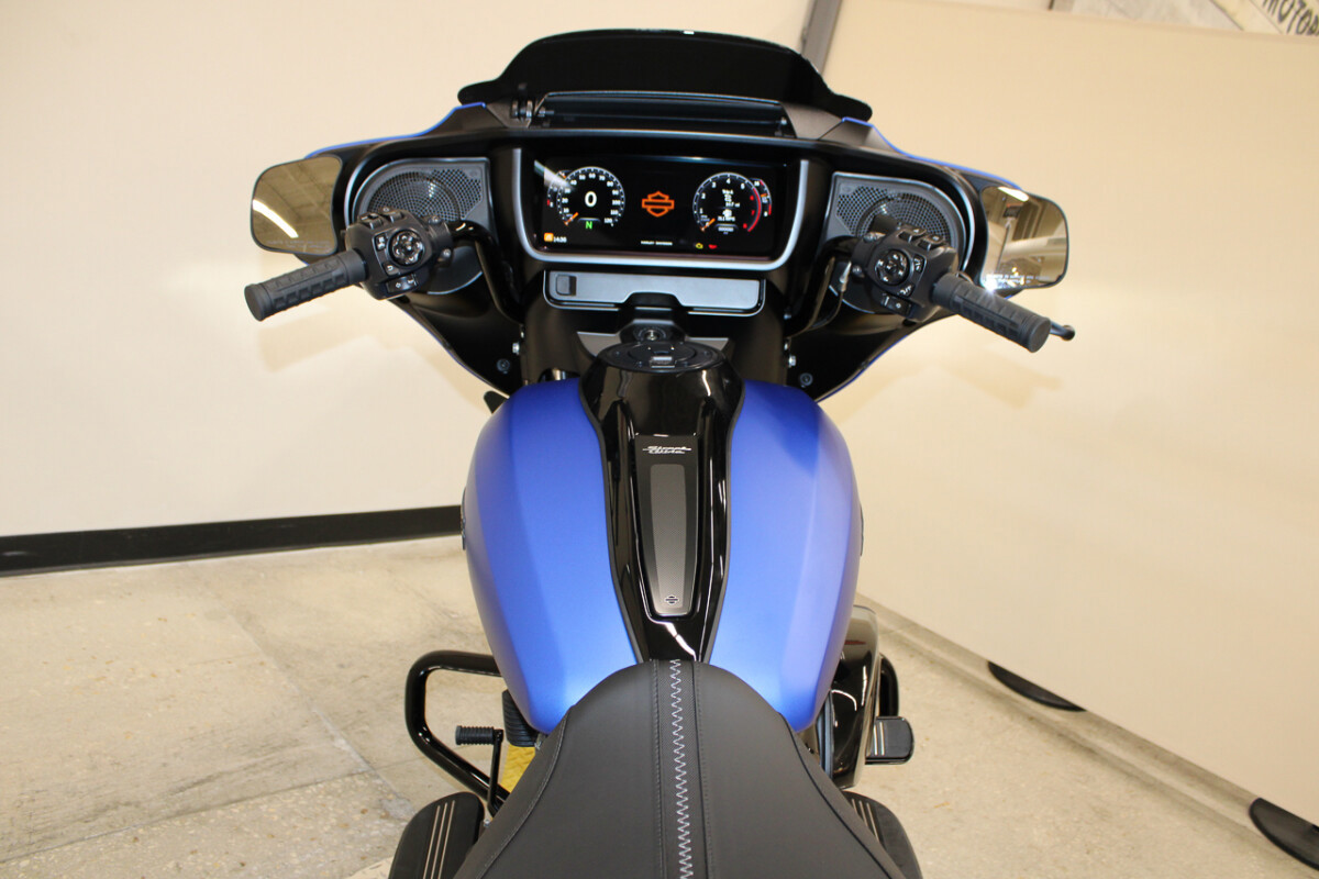 Street Glide®