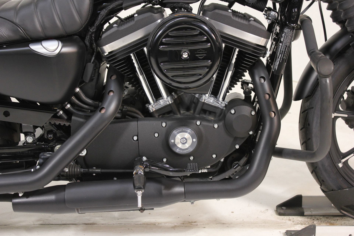 Iron 883®