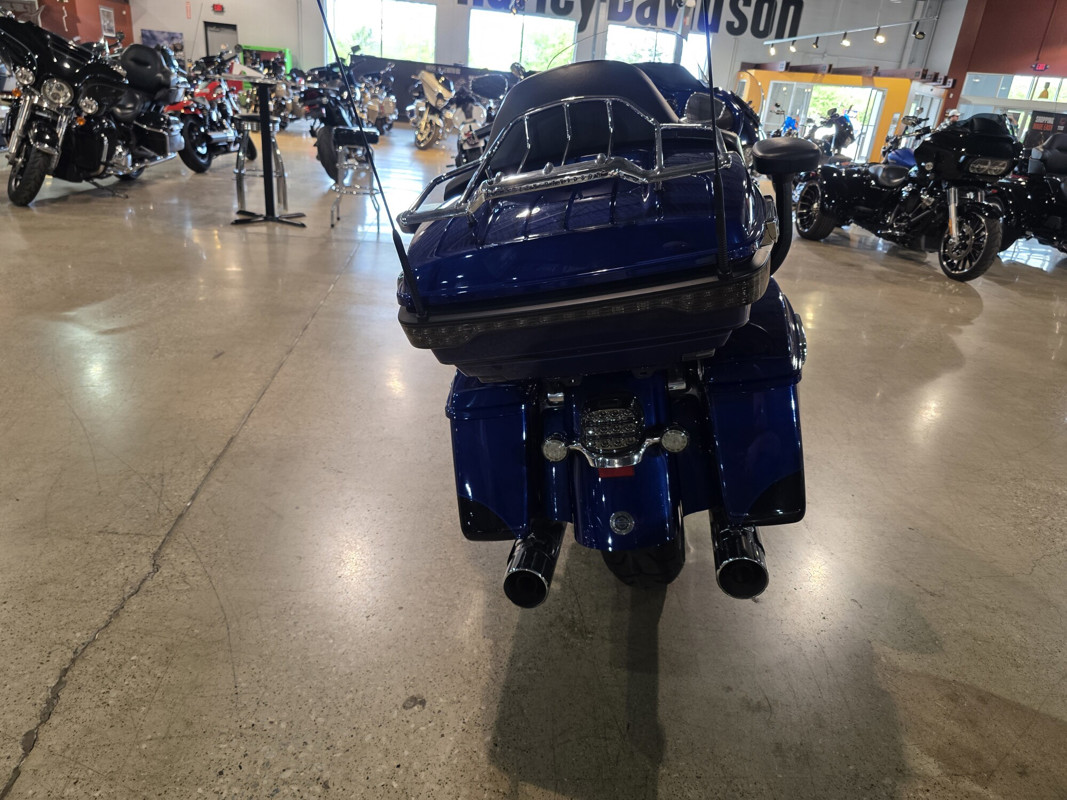 CVO® Road Glide® Ultra