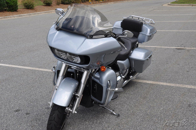Road Glide®