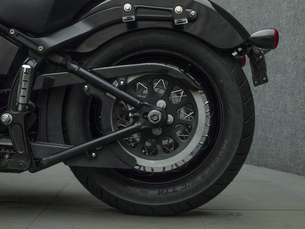 Softail® Blackline™