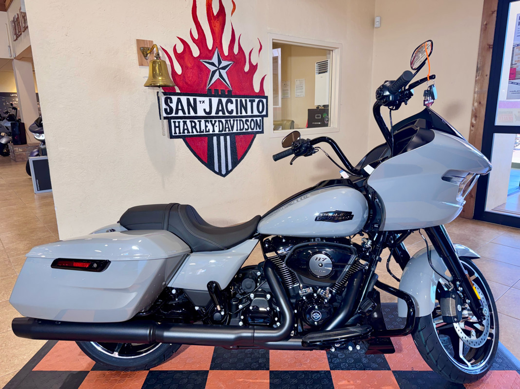 Road Glide®