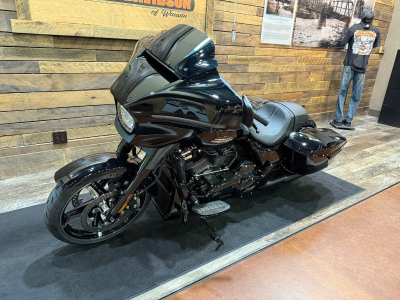 Street Glide®