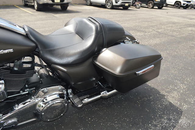 Road Glide®