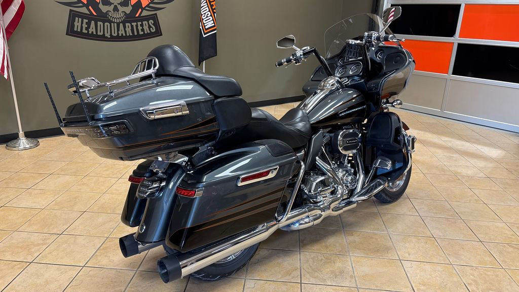 CVO® Road Glide® Ultra
