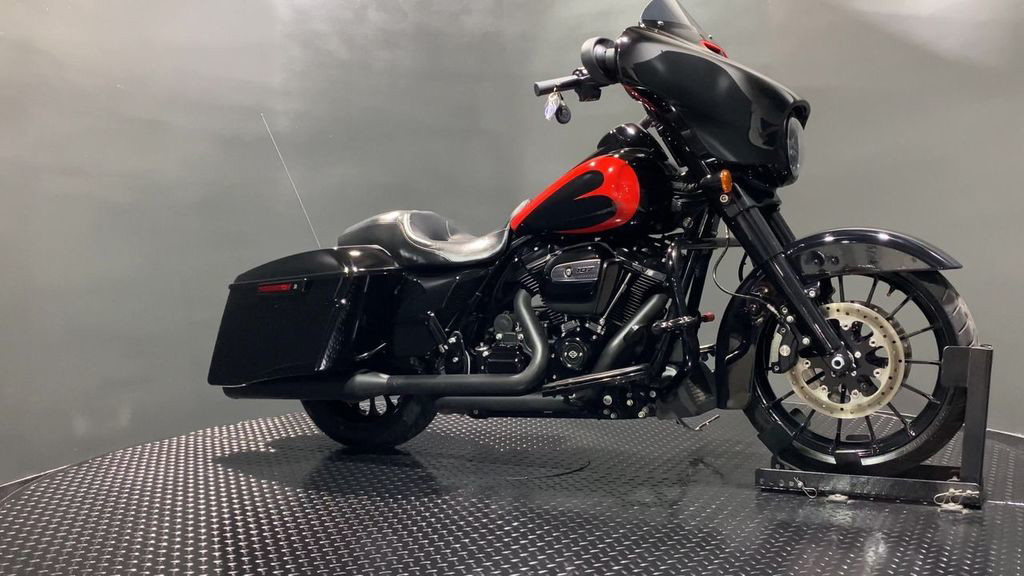 Street Glide® Special