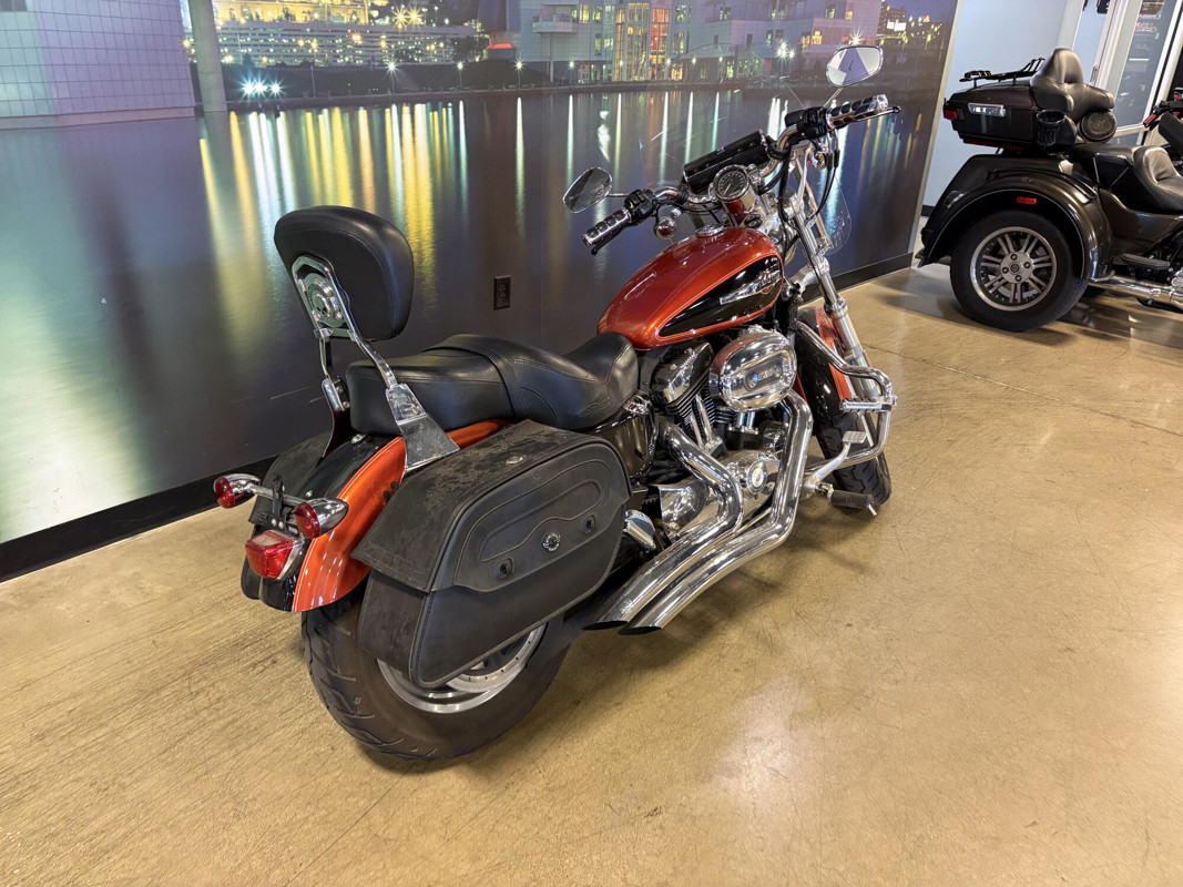 Sportster® 1200 Custom