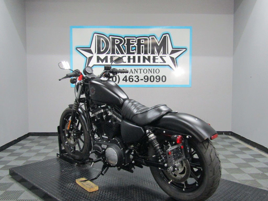 Iron 883®