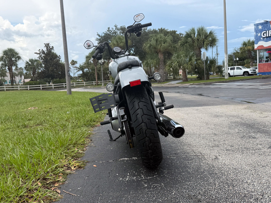 Street Bob®
