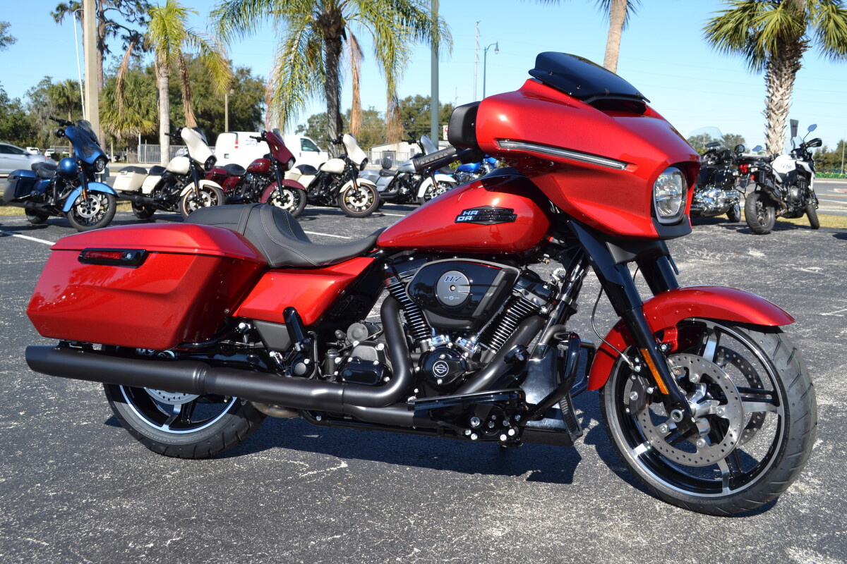 Street Glide®