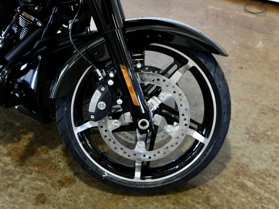 Road Glide®
